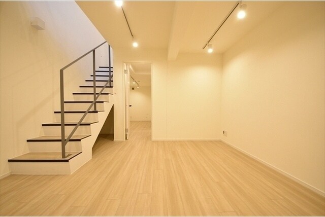 ファーヴァル代々木上原の物件内観写真