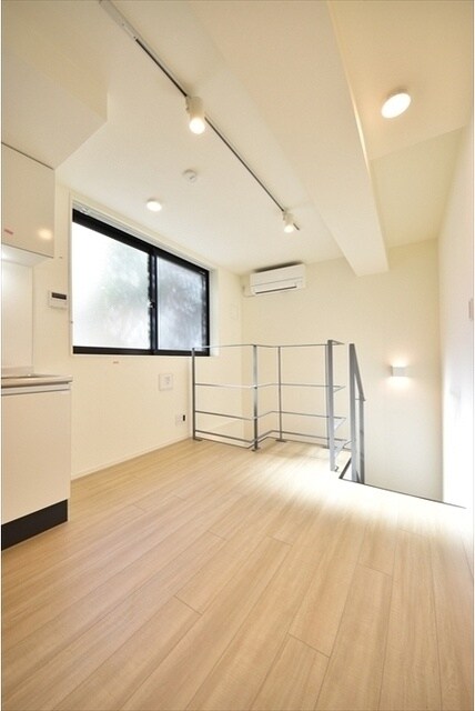 ファーヴァル代々木上原の物件内観写真