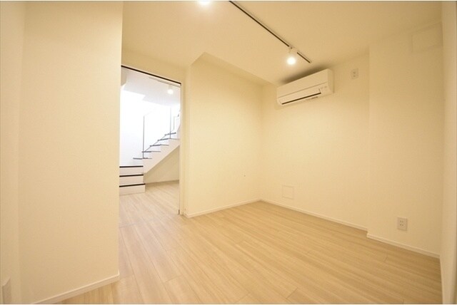 ファーヴァル代々木上原の物件内観写真