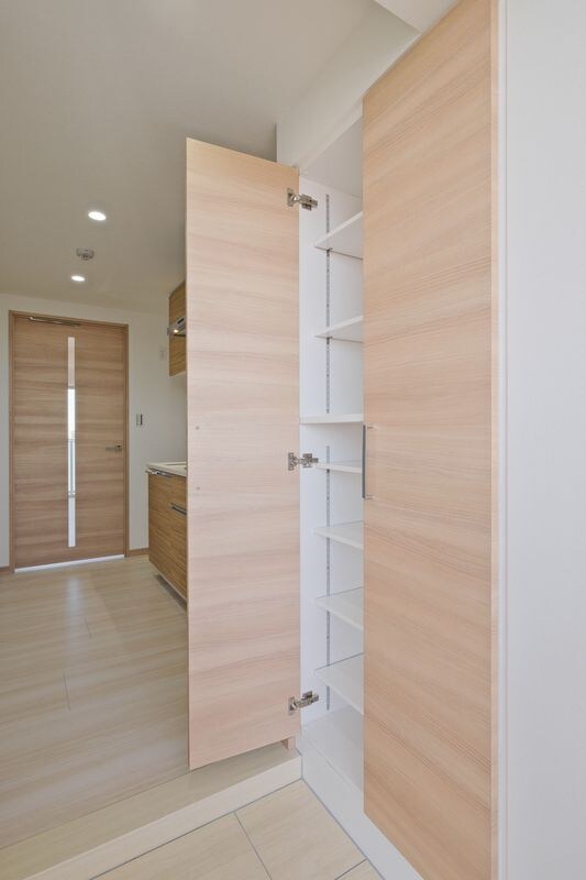 エストゥルース東高円寺の物件内観写真