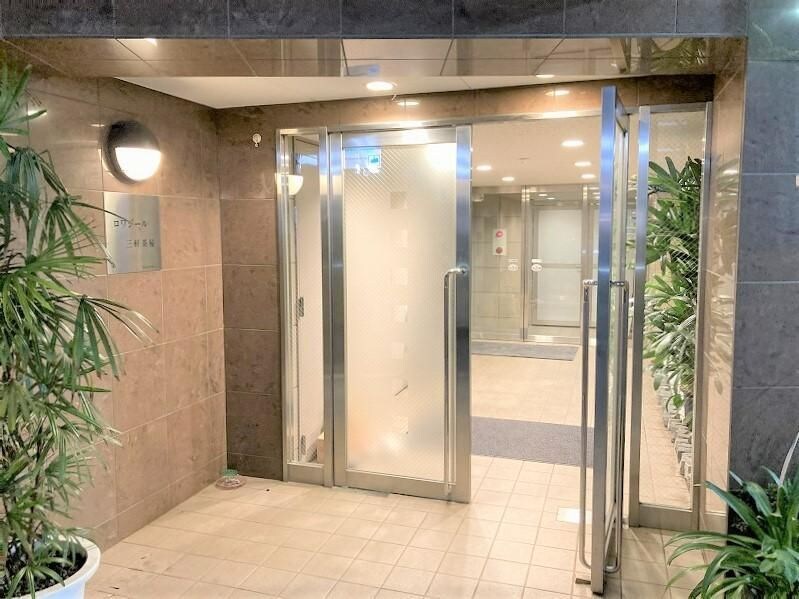 ロワジール三軒茶屋の物件外観写真