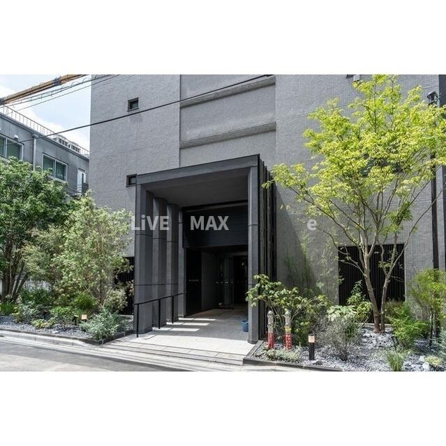 レフィールオーブ代々木の物件外観写真