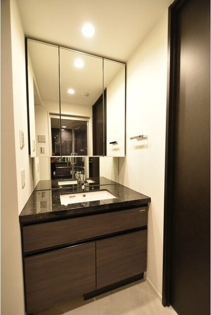 ルネサンス六本木プレミアムコートの物件内観写真