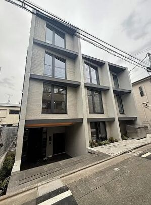 アトリオフラッツ三軒茶屋Northの物件外観写真