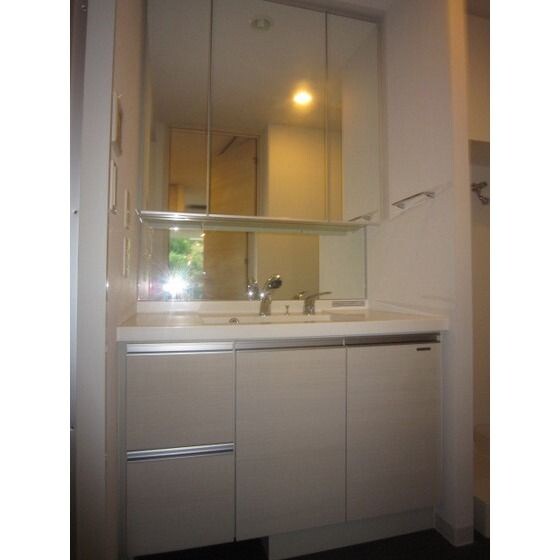 グランハイツ白金の物件内観写真