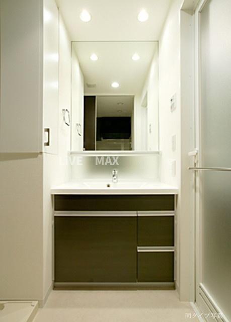 コンフォリア笹塚の物件内観写真