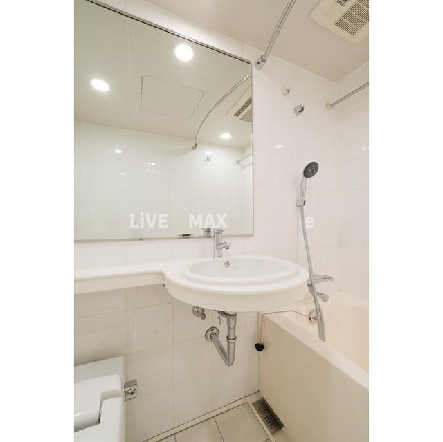 fino　JIYUGAOKAの物件内観写真