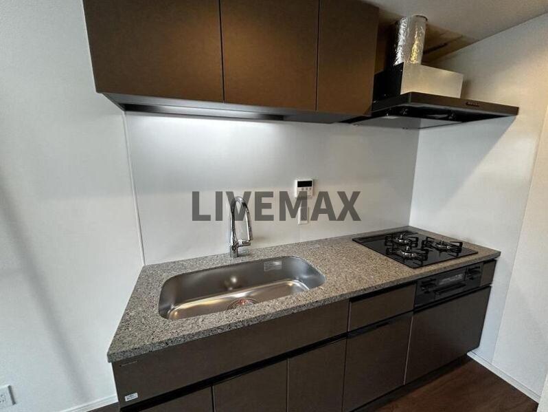 STANDZ柿の木坂の物件内観写真