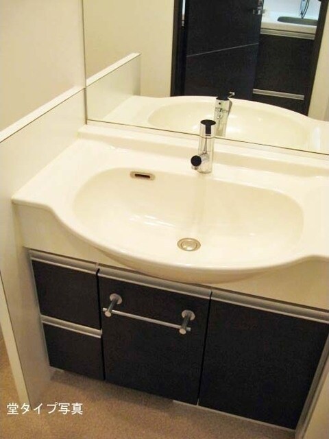 コンフォリア三田EASTの物件内観写真