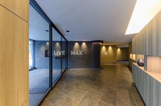 レジディア祐天寺の物件外観写真