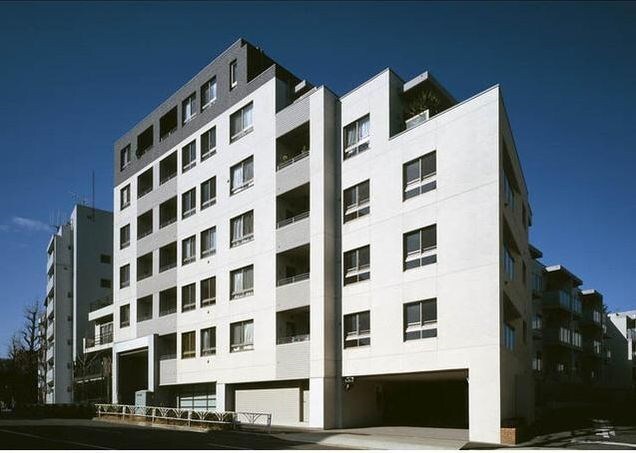 コンフォリア原宿の物件外観写真