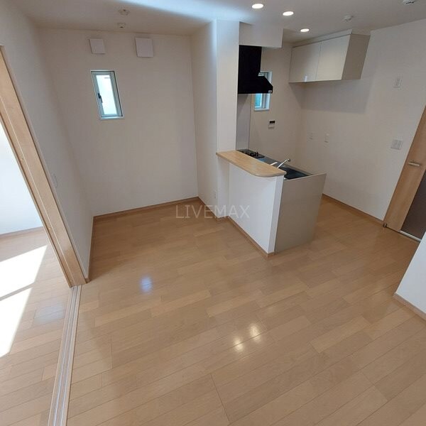 アン・ウィスタリアの物件内観写真