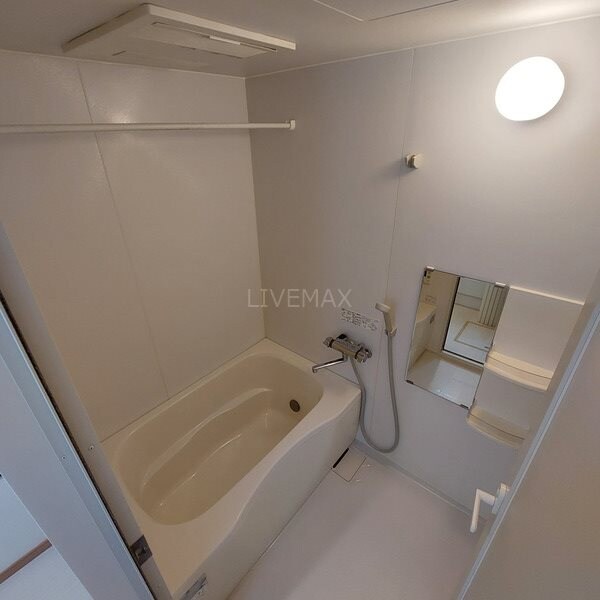 アン・ウィスタリアの物件内観写真