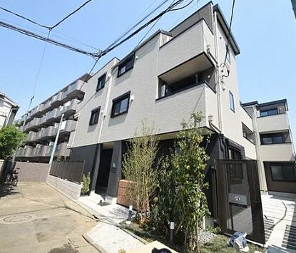 ウェルスクエア千歳烏山の物件外観写真