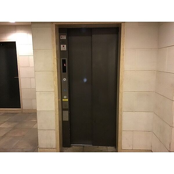 初台駅 徒歩5分 5階の物件内観写真