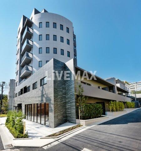 ブルーミング西麻布の物件外観写真