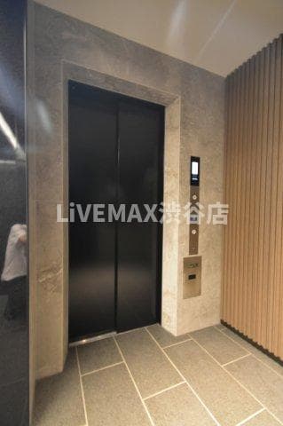 神宮北参道レジデンスの物件外観写真