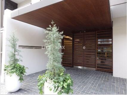 シティカレント代官山の物件外観写真