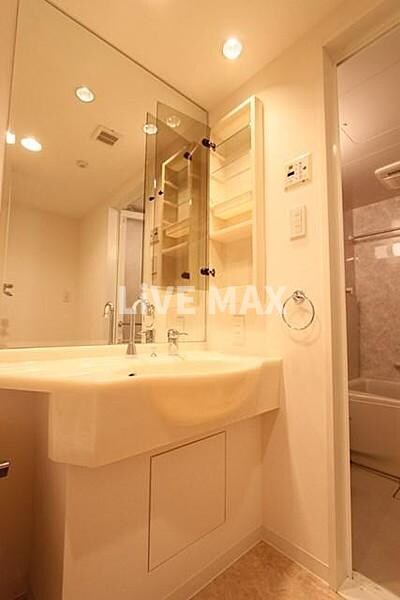 広尾駅 徒歩5分 5階の物件内観写真