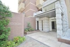 エリヴィエールの物件外観写真