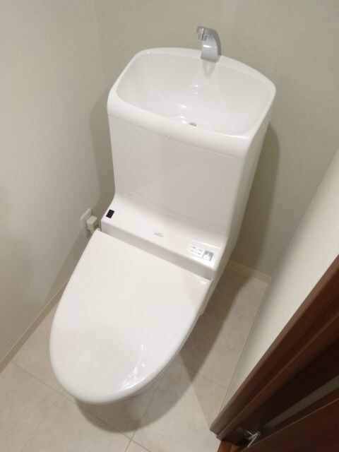 ディアレイシャス港区海岸の物件内観写真