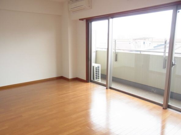 ガーデン目黒南の物件内観写真