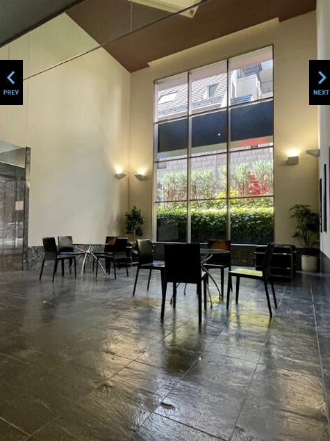 レジディア西麻布の物件外観写真