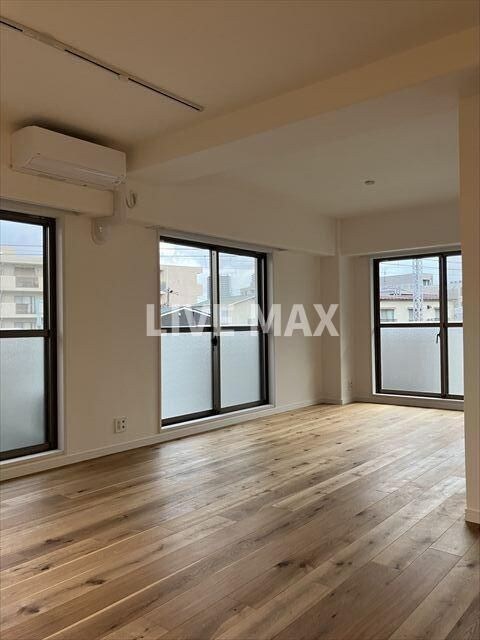 レジデンス多摩川西六郷の物件内観写真