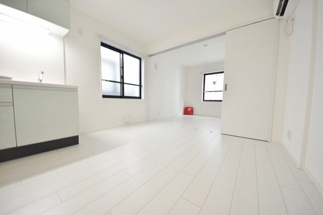 エルファーロ赤坂の物件内観写真