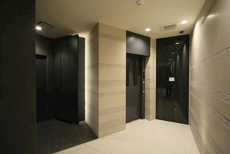 レジディア三宿の物件外観写真