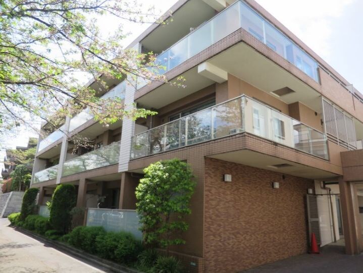 カスタリア八雲の物件外観写真