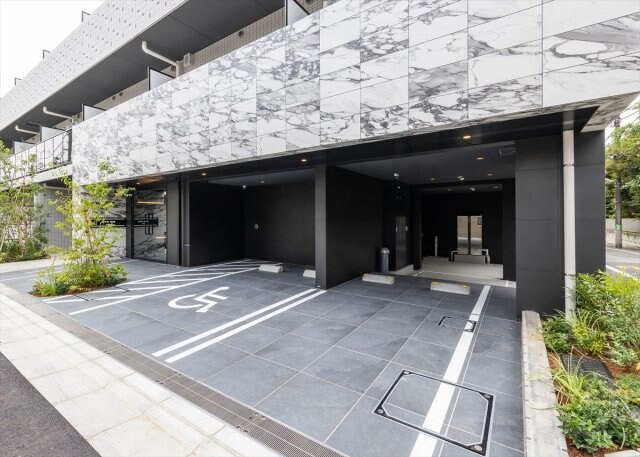 DIPS明大前の物件外観写真