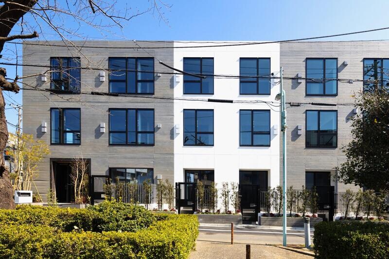 STANDZ柿の木坂の物件外観写真