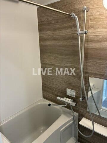 ラグゼフラット東六郷の物件内観写真