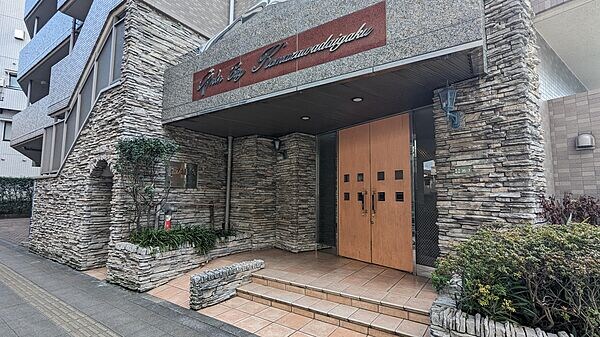 ガラ・シティ駒沢大学の物件外観写真