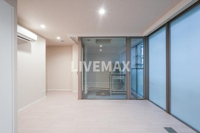 ストーリア赤坂の物件内観写真