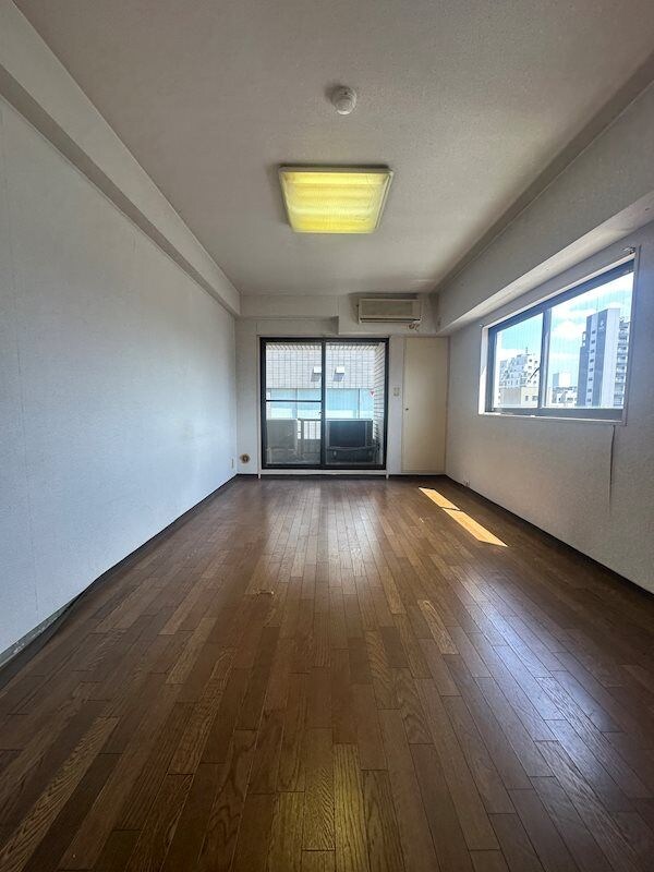 ライオンズマンション南青山シドニービルの物件内観写真