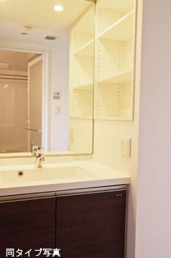 コンフォリア駒場の物件内観写真