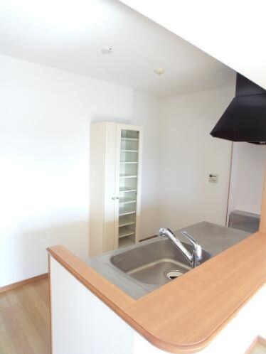 サン・ビオ空港通りの物件内観写真