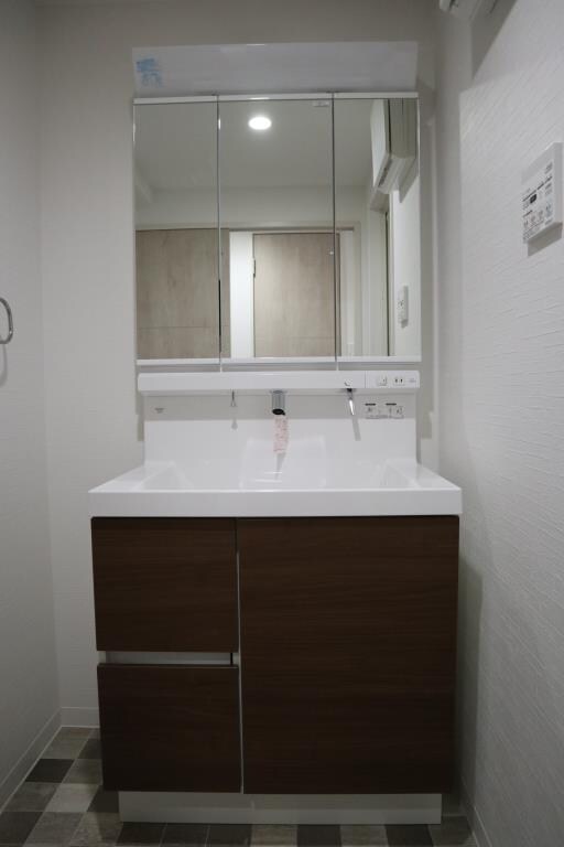 エルヴィータ箱崎の物件内観写真