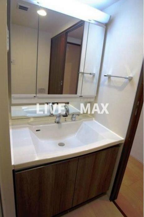 シルヴァー アウルの物件内観写真