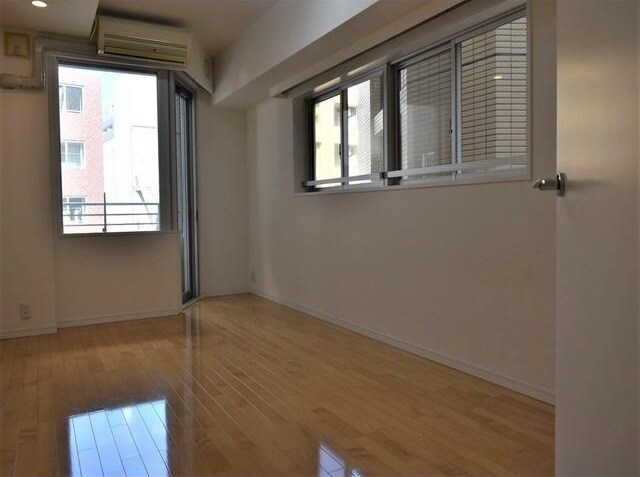 ルクレ新川レジデンスの物件内観写真