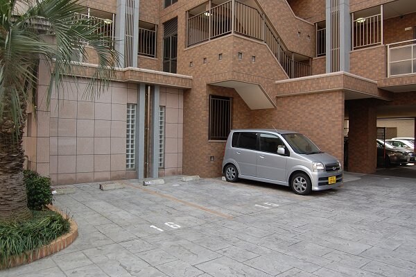 ル・プランタン博多の物件外観写真