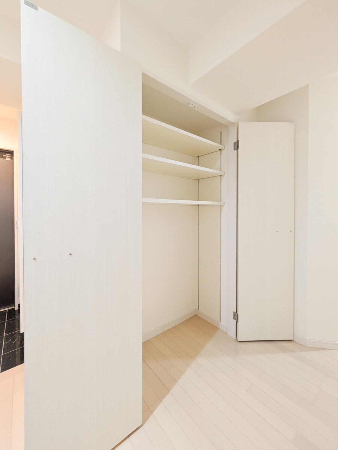 Ｓ－ＦＯＲＴ警固タワーの物件内観写真