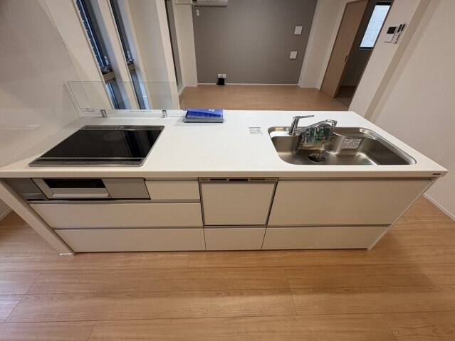 フラッツ平河町（TOKYO ZERO EMISSION HOUSE）の物件内観写真