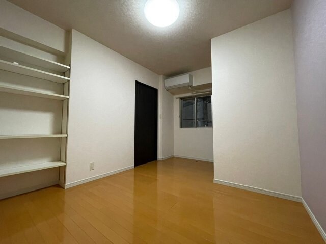 サヴォイテンジンクォーターの物件内観写真