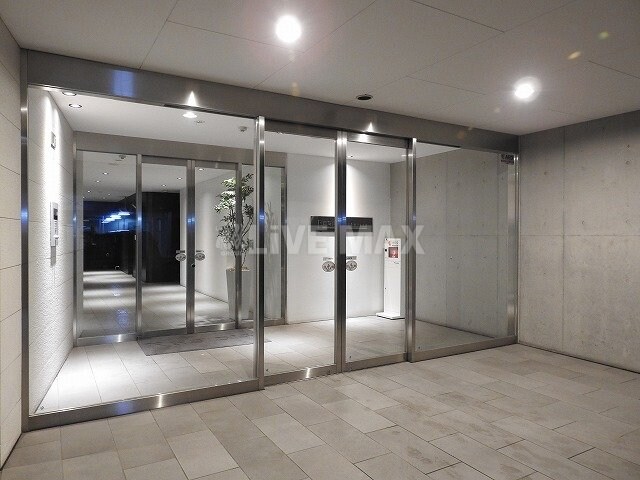 レジディア西新の物件外観写真