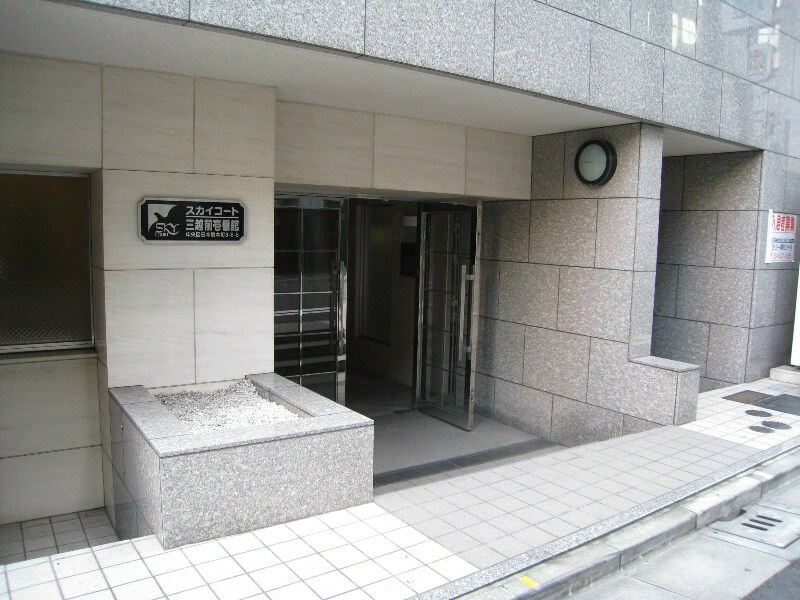 スカイコート三越前壱番館の物件外観写真