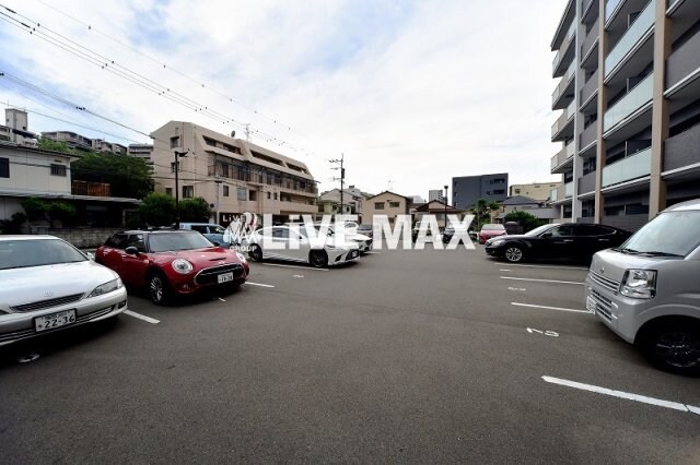 レフィナード博多の物件外観写真