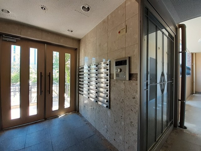 ルネス六本松の物件外観写真